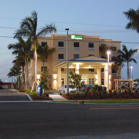 Holiday Inn Express & Suites Boynton Beach West By Ihg Екстериор снимка