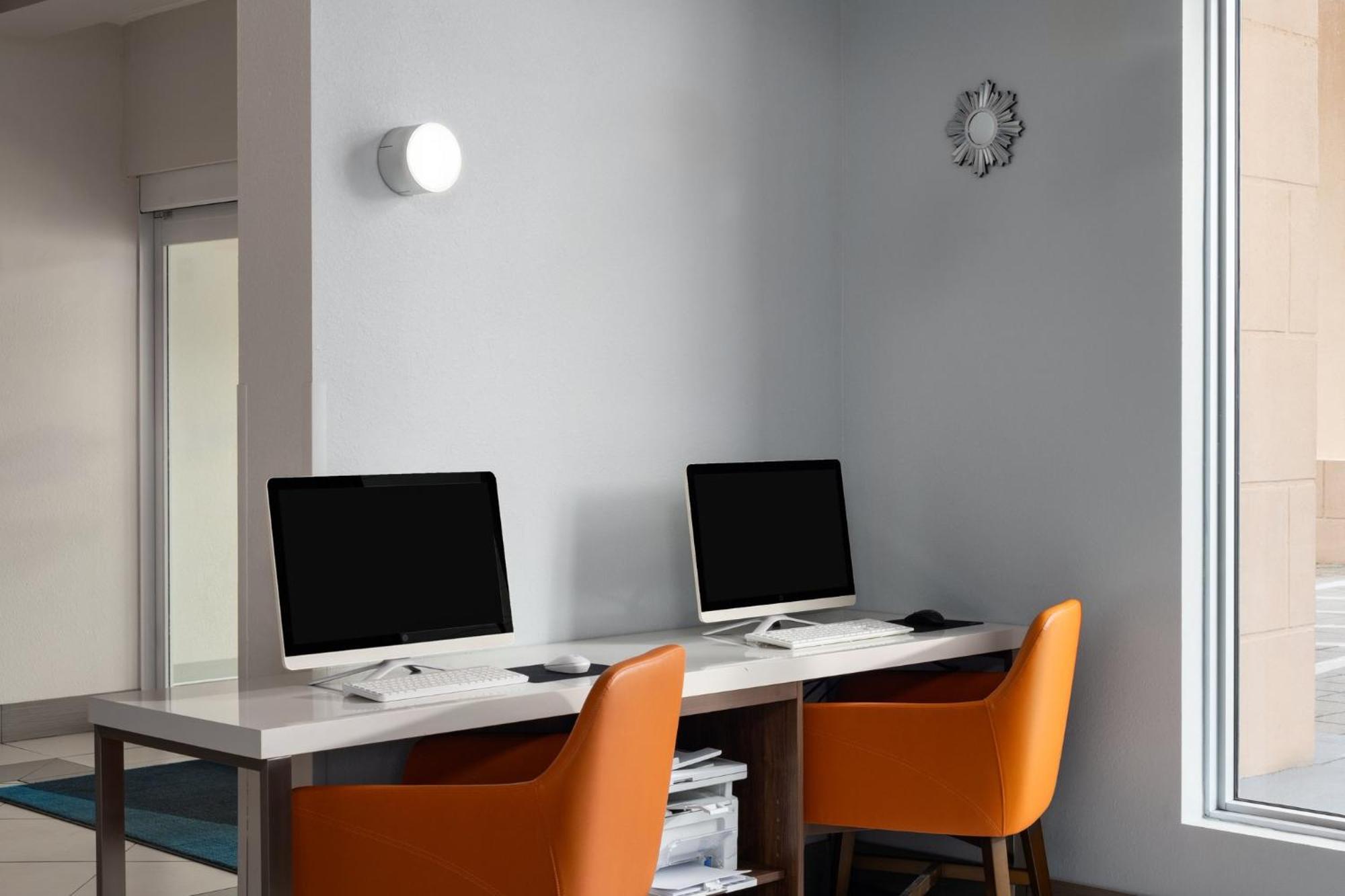 Holiday Inn Express & Suites Boynton Beach West By Ihg Екстериор снимка