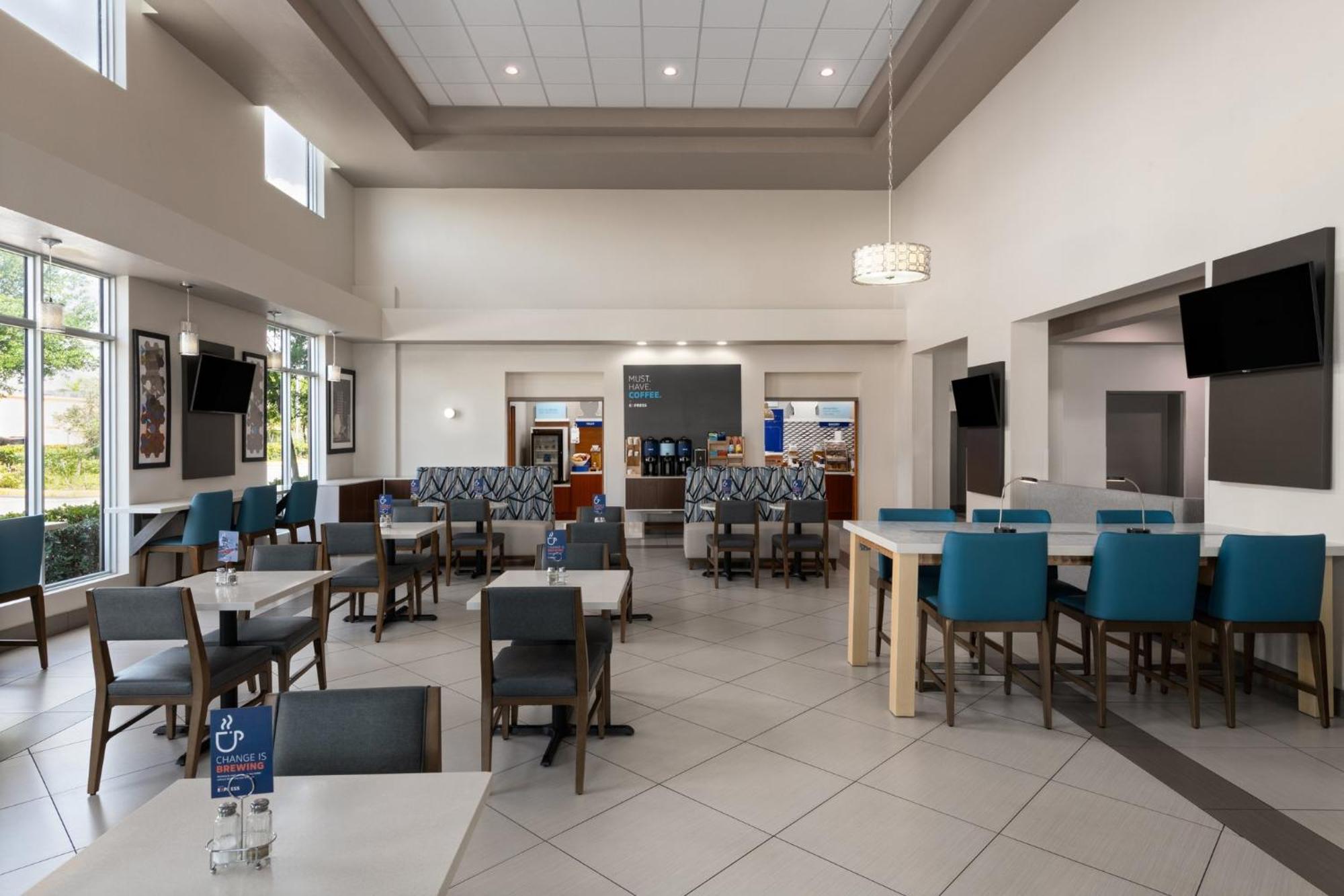 Holiday Inn Express & Suites Boynton Beach West By Ihg Екстериор снимка