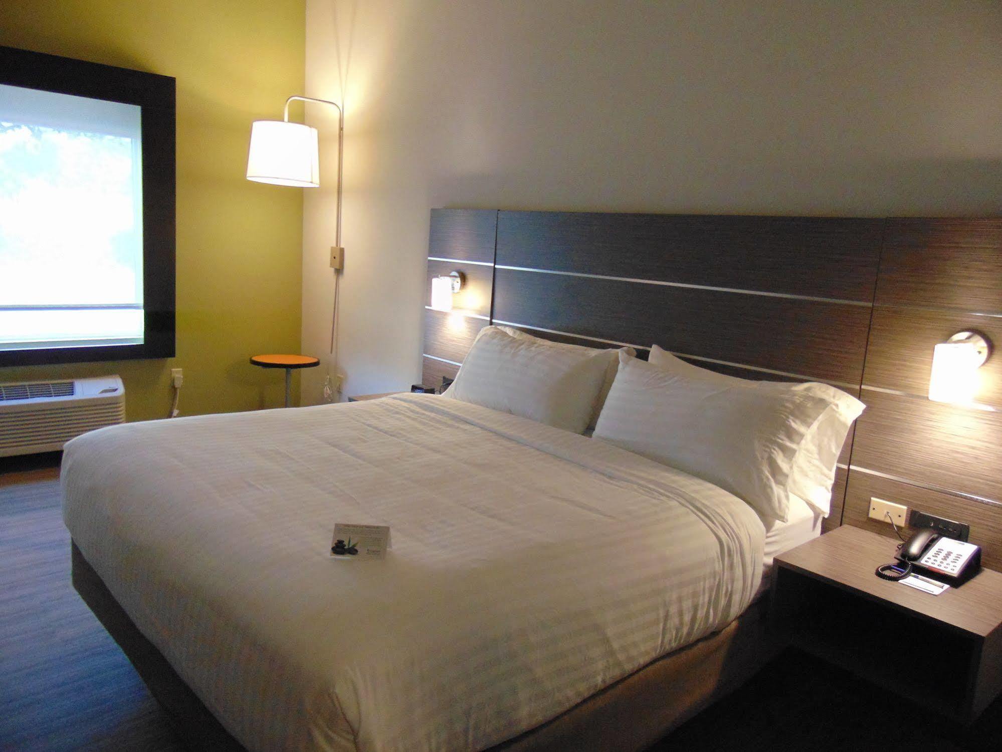 Holiday Inn Express & Suites Boynton Beach West By Ihg Екстериор снимка